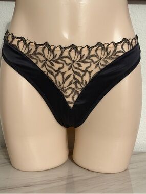 Sheer Lace V-Front Bikini Panty - Black